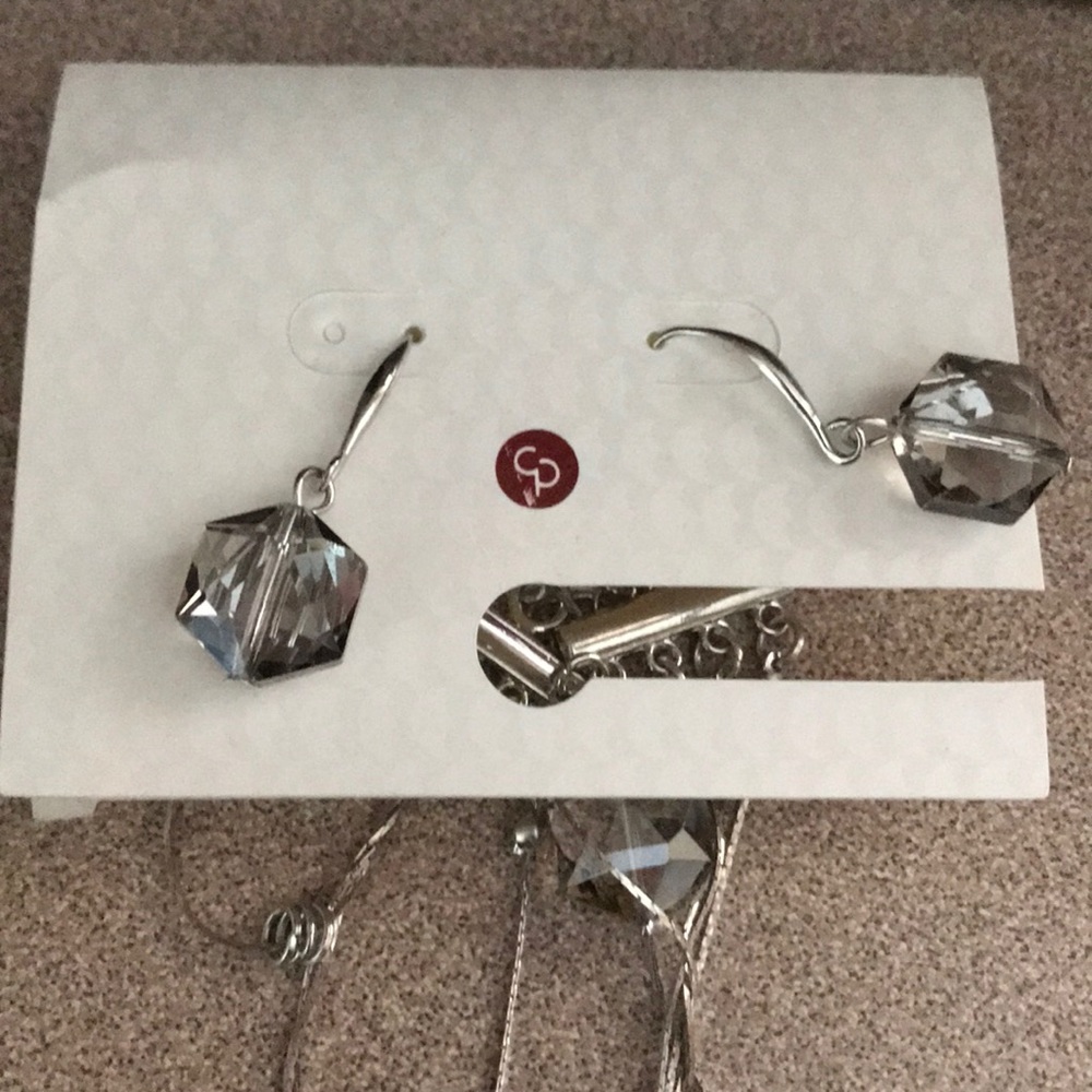 Earrings and necklace set